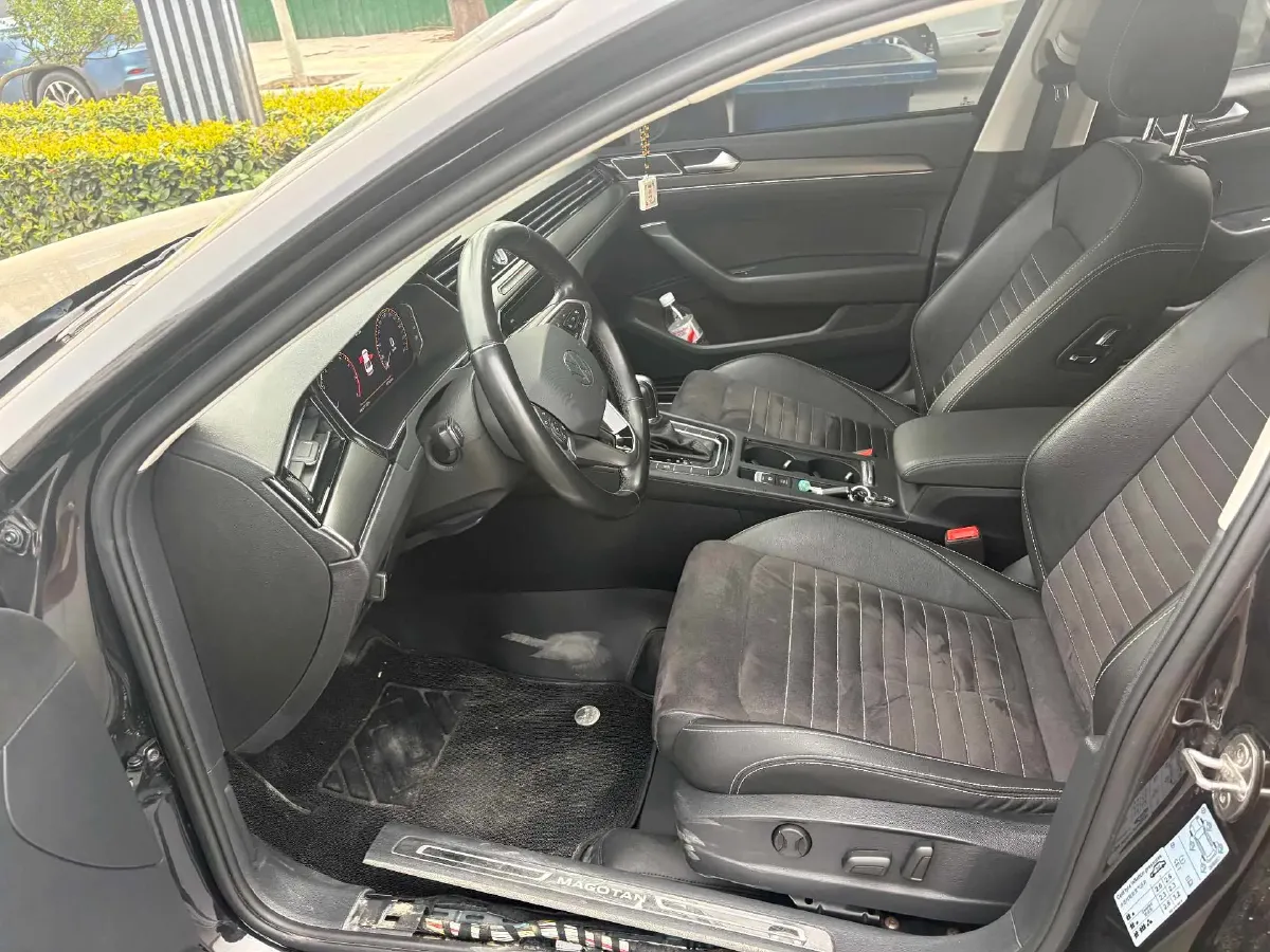 2020 Volkswagen Magotan 2.0T 186HP L4 7DCT,autocango,china used car exporter,china ev exporter,chinese used car exporter,chinese used ev exporter