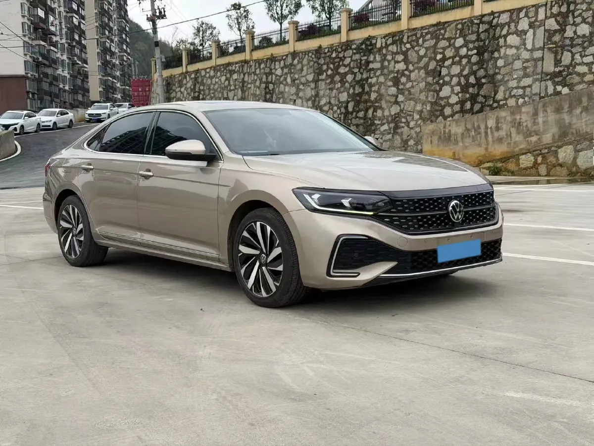 2021 Volkswagen Passat 2.0T 186HP L4 7DCT,autocango,china used car exporter,china ev exporter,chinese used car exporter,chinese used ev exporter