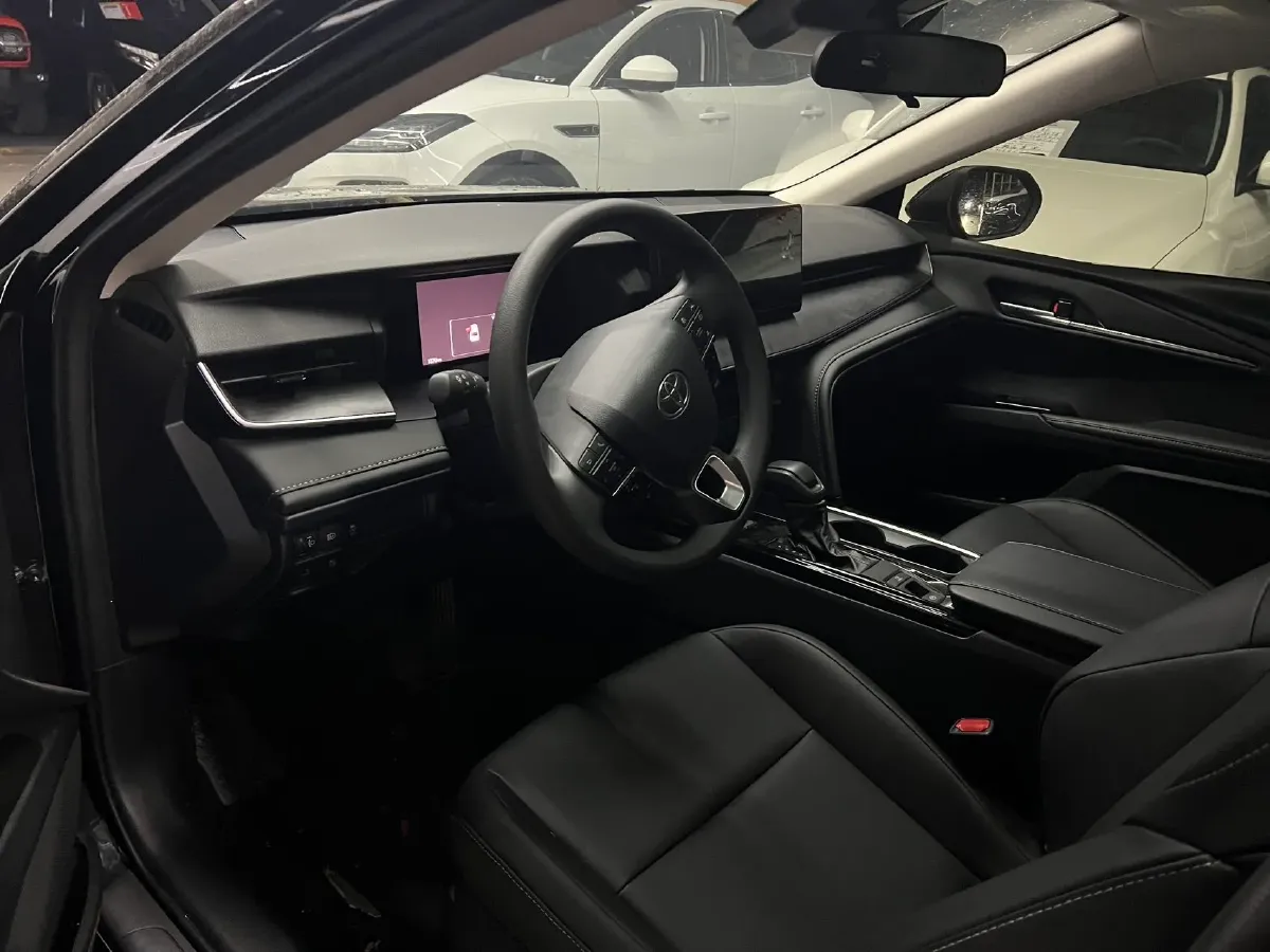 2026 Toyota Camry 2.0L 152HP L4 E-CVT Hybrid,autocango,china used car exporter,china ev exporter,chinese used car exporter,chinese used ev exporter