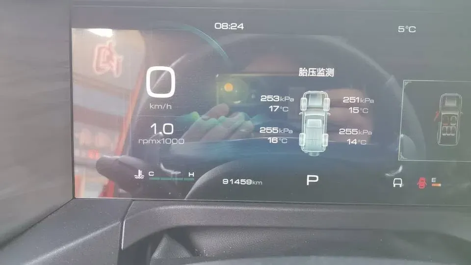 2021 Tank 300 2.0T 227HP L4 8AT,autocango,china used car exporter,china ev exporter,chinese used car exporter,chinese used ev exporter