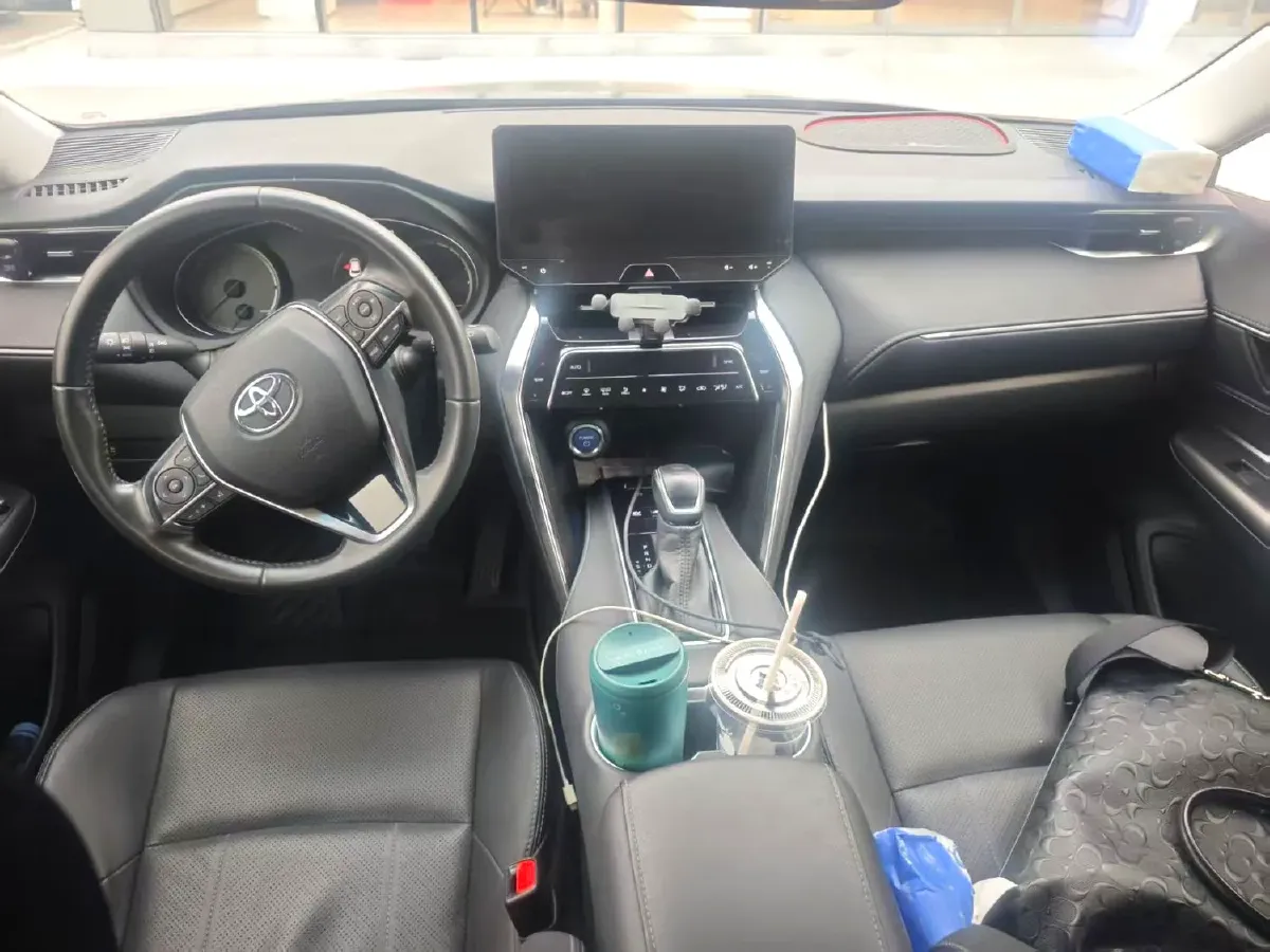 2022 Toyota Harrier 2.5L 178HP L4 E-CVT Hybrid,autocango,china used car exporter,china ev exporter,chinese used car exporter,chinese used ev exporter