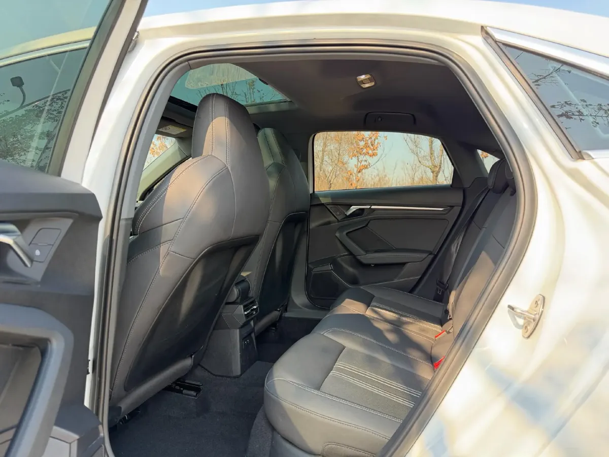 2022 Audi A3 1.4T 150HP L4 7DCT,autocango,china used car exporter,china ev exporter,chinese used car exporter,chinese used ev exporter