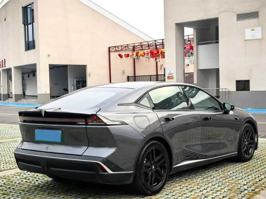 2022 DongFeng Forthing LingZhi EV BEV 68.4KWH,autocango,china used car exporter,china ev exporter,chinese used car exporter,chinese used ev exporter