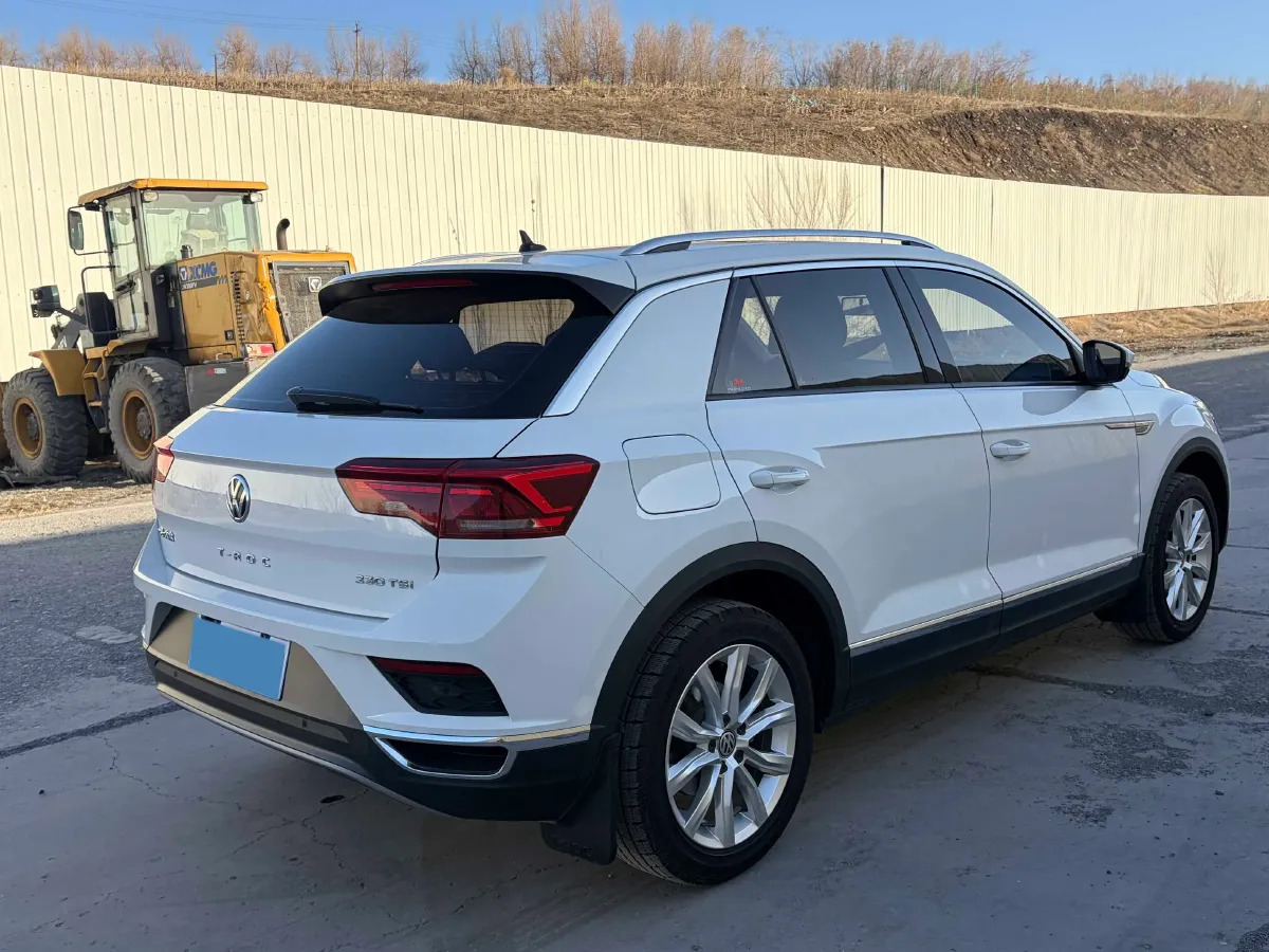 2020 Volkswagen T-Roc 1.4T 131HP L4 7DCT,autocango,china used car exporter,china ev exporter,chinese used car exporter,chinese used ev exporter