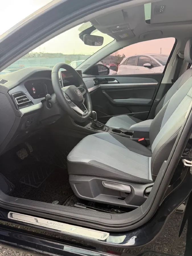 2023 Volkswagen Lavida 1.5L 113HP L4 6AT,autocango,china used car exporter,china ev exporter,chinese used car exporter,chinese used ev exporter