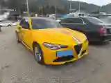 2017 Alfa Romeo Giulia 2.0T 200HP L4 8AT