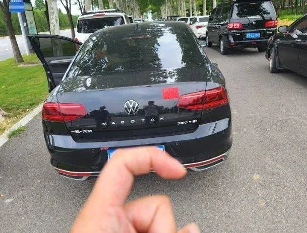 2020 Volkswagen Magotan 2.0T 186HP L4 7DCT,autocango,china used car exporter,china ev exporter,chinese used car exporter,chinese used ev exporter