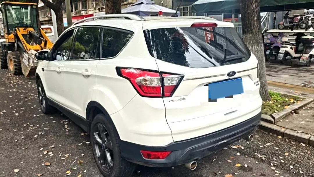 2019 Ford Kuga 1.5T 182HP L4 6AT,autocango,china used car exporter,china ev exporter,chinese used car exporter,chinese used ev exporter