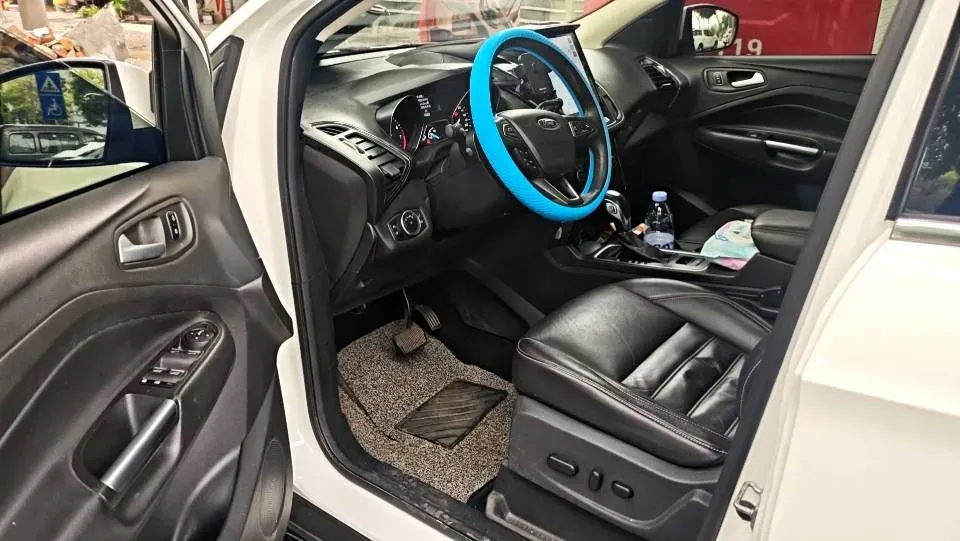 2019 Ford Kuga 1.5T 182HP L4 6AT,autocango,china used car exporter,china ev exporter,chinese used car exporter,chinese used ev exporter