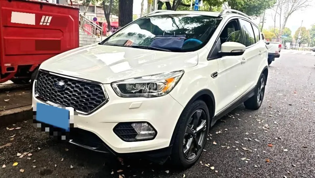 2019 Ford Kuga 1.5T 182HP L4 6AT,autocango,china used car exporter,china ev exporter,chinese used car exporter,chinese used ev exporter