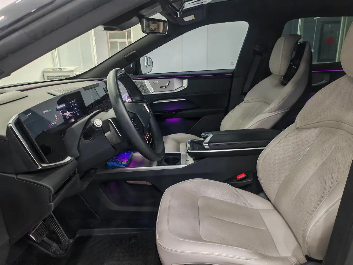 2023 HiPhi Y BEV 76.6KWH,autocango,china used car exporter,china ev exporter,chinese used car exporter,chinese used ev exporter