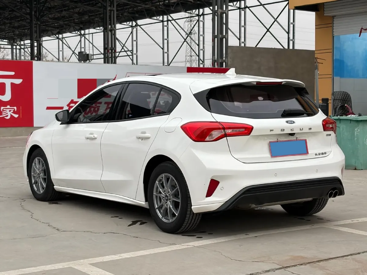 2020 Ford Focus 1.5T 174HP L3 8AT,autocango,china used car exporter,china ev exporter,chinese used car exporter,chinese used ev exporter