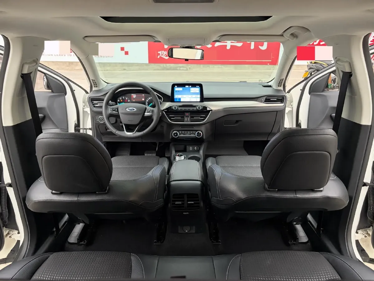 2020 Ford Focus 1.5T 174HP L3 8AT,autocango,china used car exporter,china ev exporter,chinese used car exporter,chinese used ev exporter