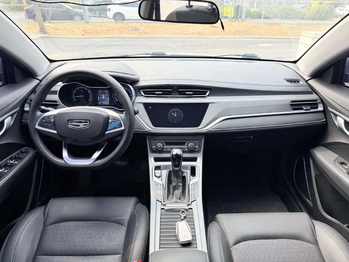 2021 BaoJun 530 1.5T 147HP L4 CVT,autocango,china used car exporter,china ev exporter,chinese used car exporter,chinese used ev exporter