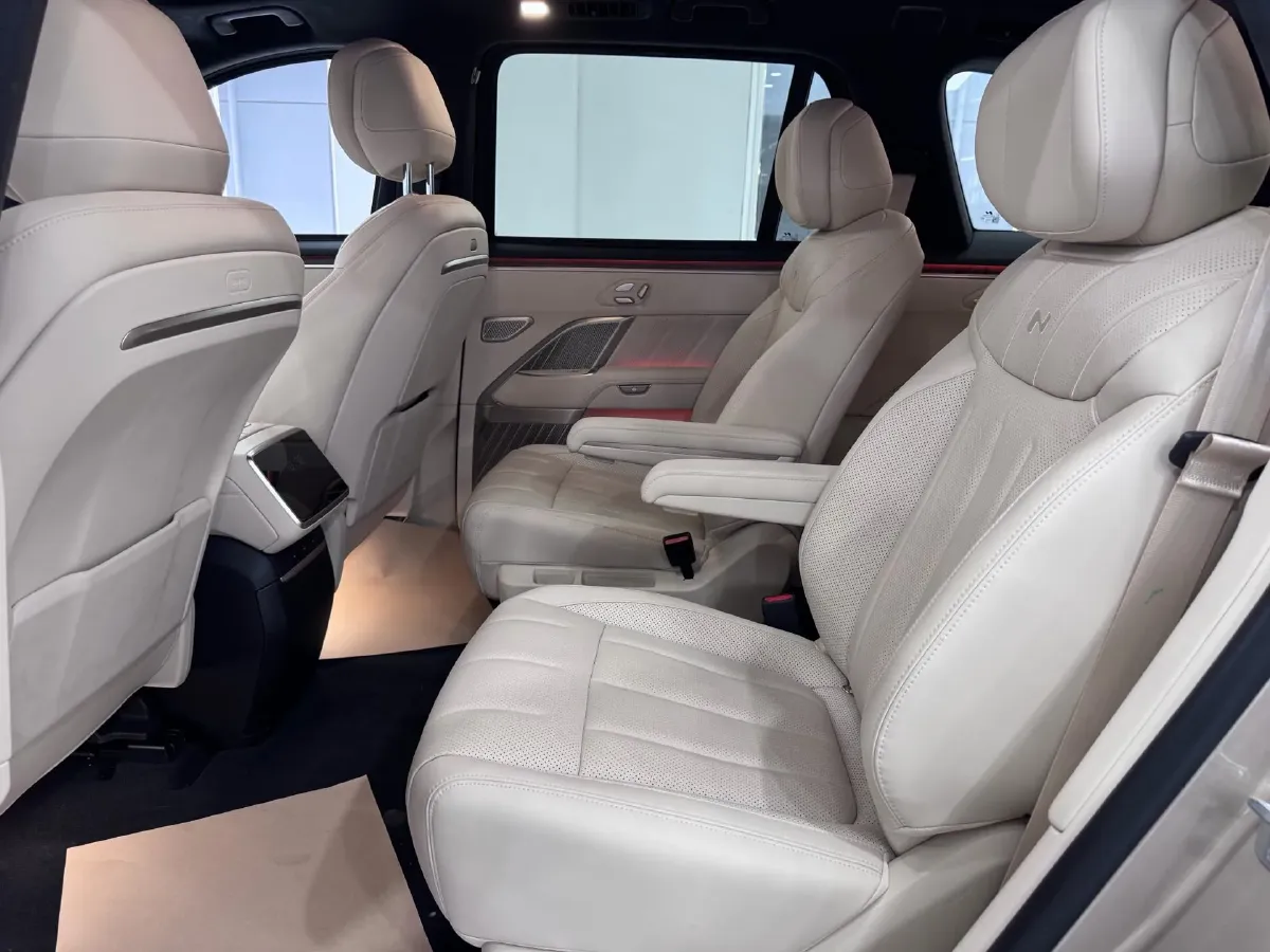 2025 ONVO L90 BEV,autocango,china used car exporter,china ev exporter,chinese used car exporter,chinese used ev exporter