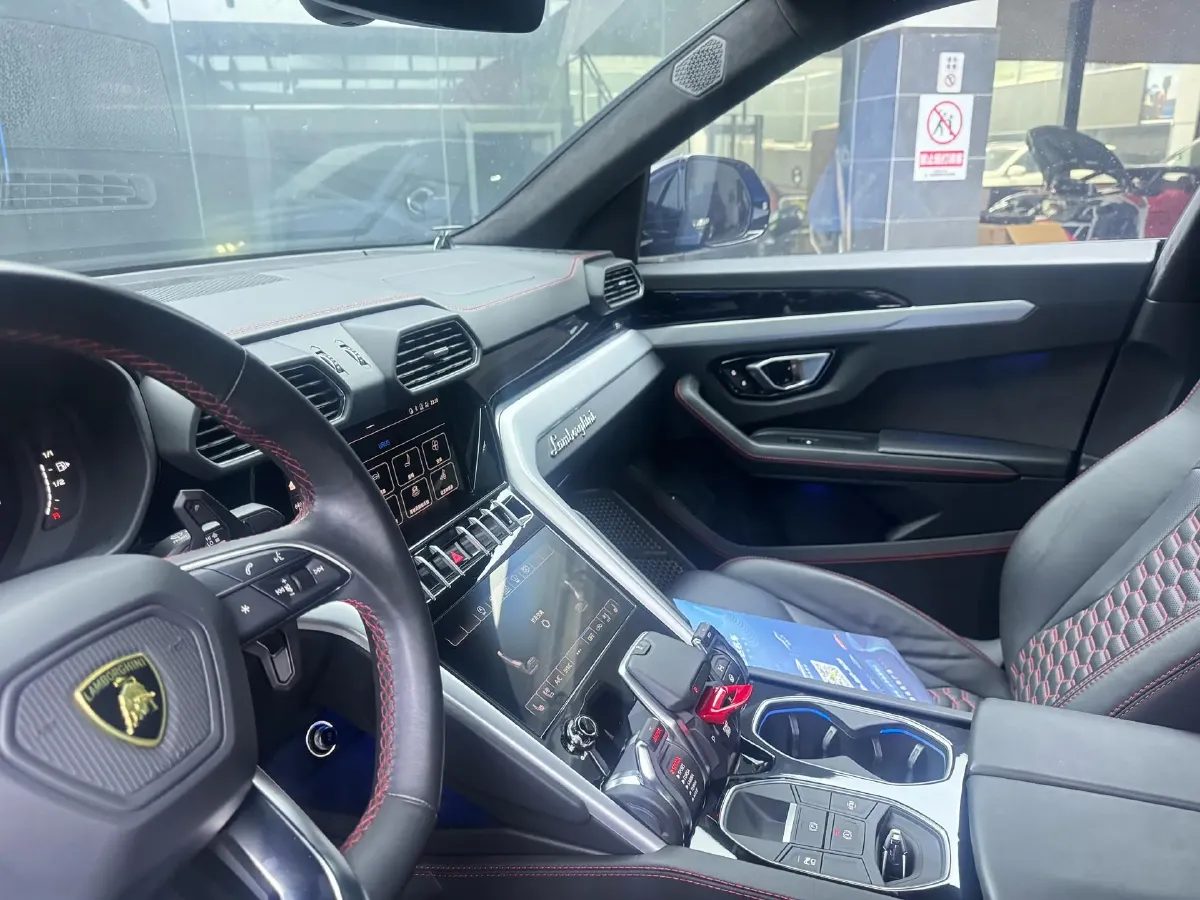 2021 Lamborghini Urus 4.0T 641HP V8 8AT,autocango,china used car exporter,china ev exporter,chinese used car exporter,chinese used ev exporter