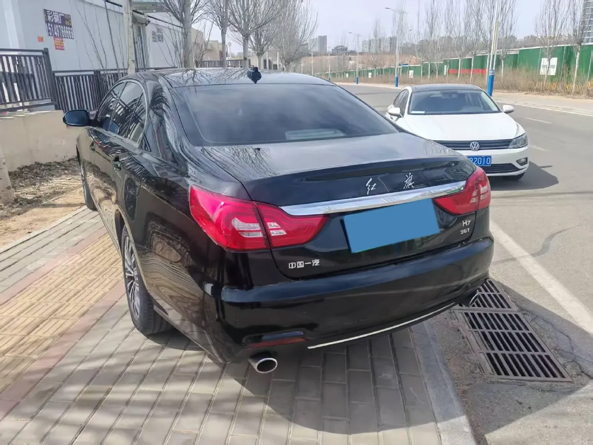 2021 HongQi H7 1.8T 188HP L4 6AT,autocango,china used car exporter,china ev exporter,chinese used car exporter,chinese used ev exporter