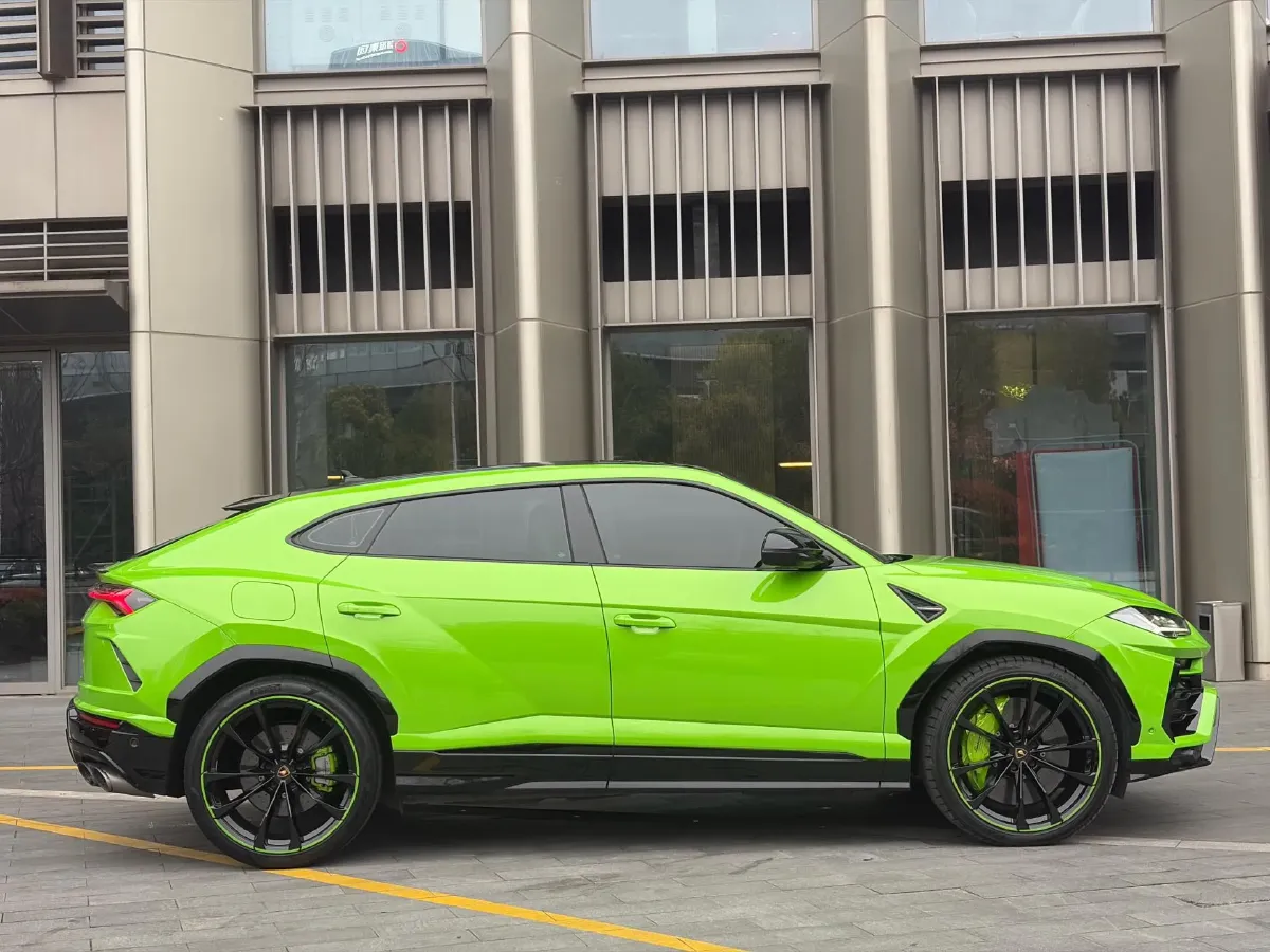 2021 Lamborghini Urus 4.0T 641HP V8 8AT,autocango,china used car exporter,china ev exporter,chinese used car exporter,chinese used ev exporter