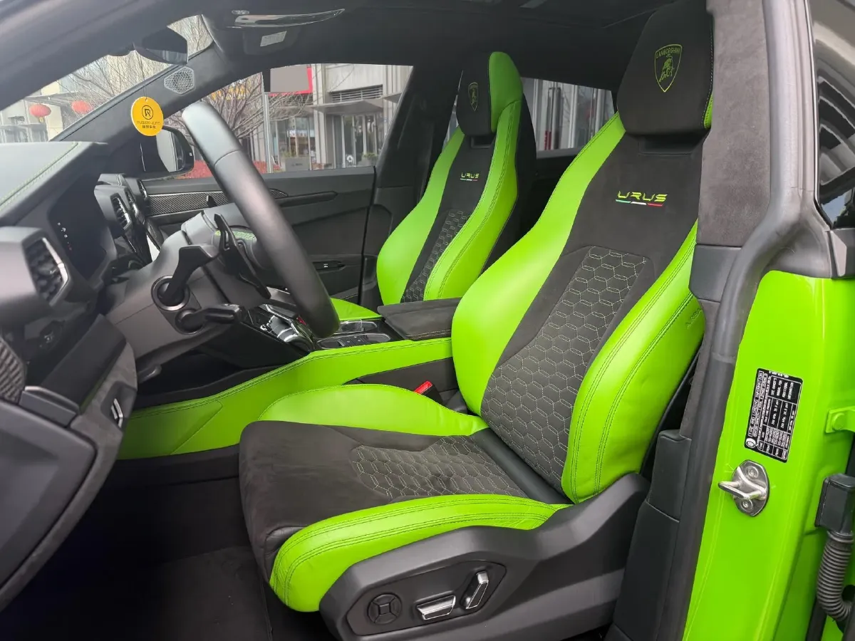 2021 Lamborghini Urus 4.0T 641HP V8 8AT,autocango,china used car exporter,china ev exporter,chinese used car exporter,chinese used ev exporter