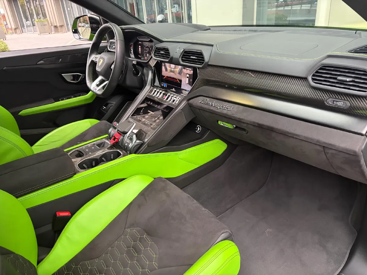 2021 Lamborghini Urus 4.0T 641HP V8 8AT,autocango,china used car exporter,china ev exporter,chinese used car exporter,chinese used ev exporter