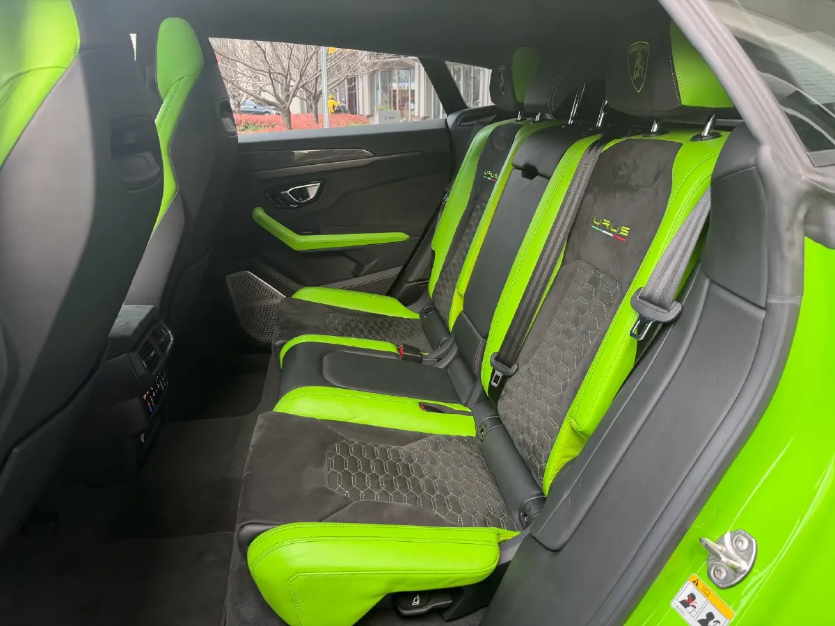 2021 Lamborghini Urus 4.0T 641HP V8 8AT,autocango,china used car exporter,china ev exporter,chinese used car exporter,chinese used ev exporter