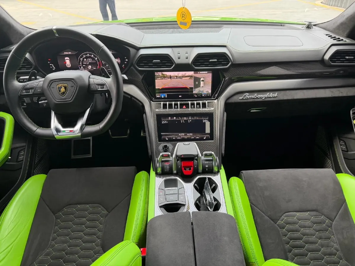 2021 Lamborghini Urus 4.0T 641HP V8 8AT,autocango,china used car exporter,china ev exporter,chinese used car exporter,chinese used ev exporter