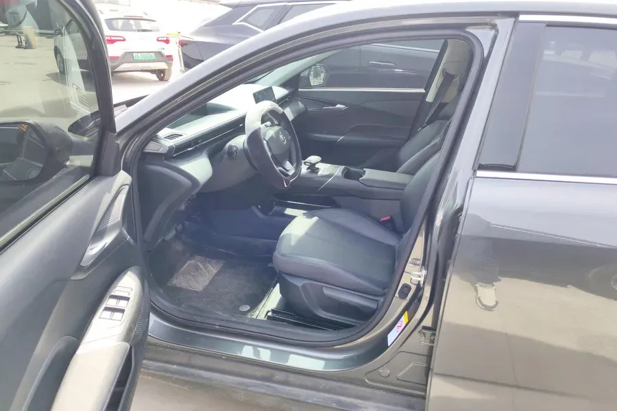 2025 ChangAn UNI-V 1.5T 192HP L4 7DCT,autocango,china used car exporter,china ev exporter,chinese used car exporter,chinese used ev exporter