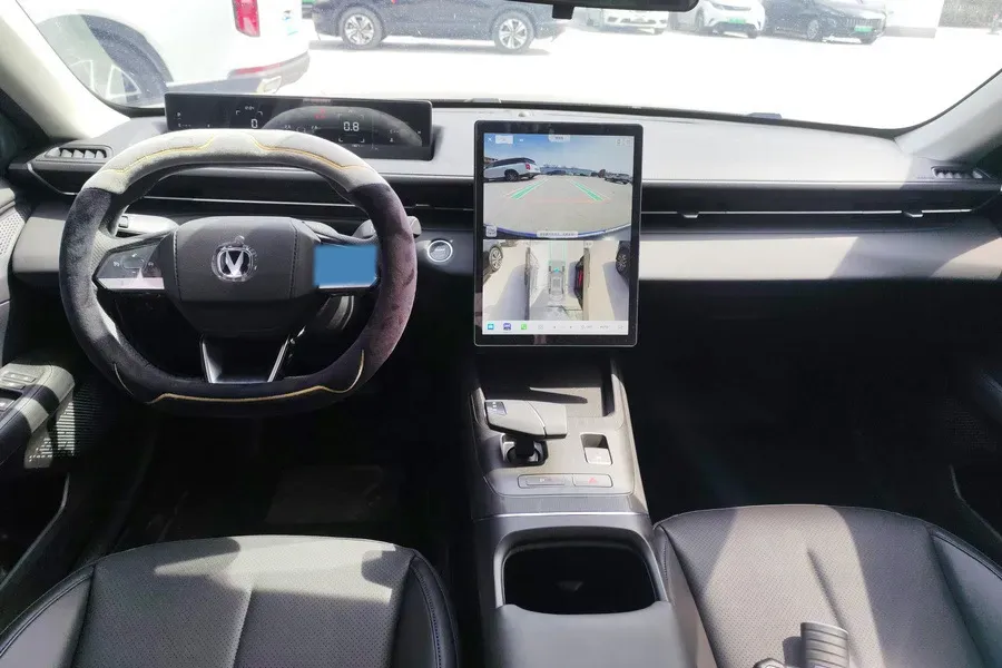 2025 ChangAn UNI-V 1.5T 192HP L4 7DCT,autocango,china used car exporter,china ev exporter,chinese used car exporter,chinese used ev exporter