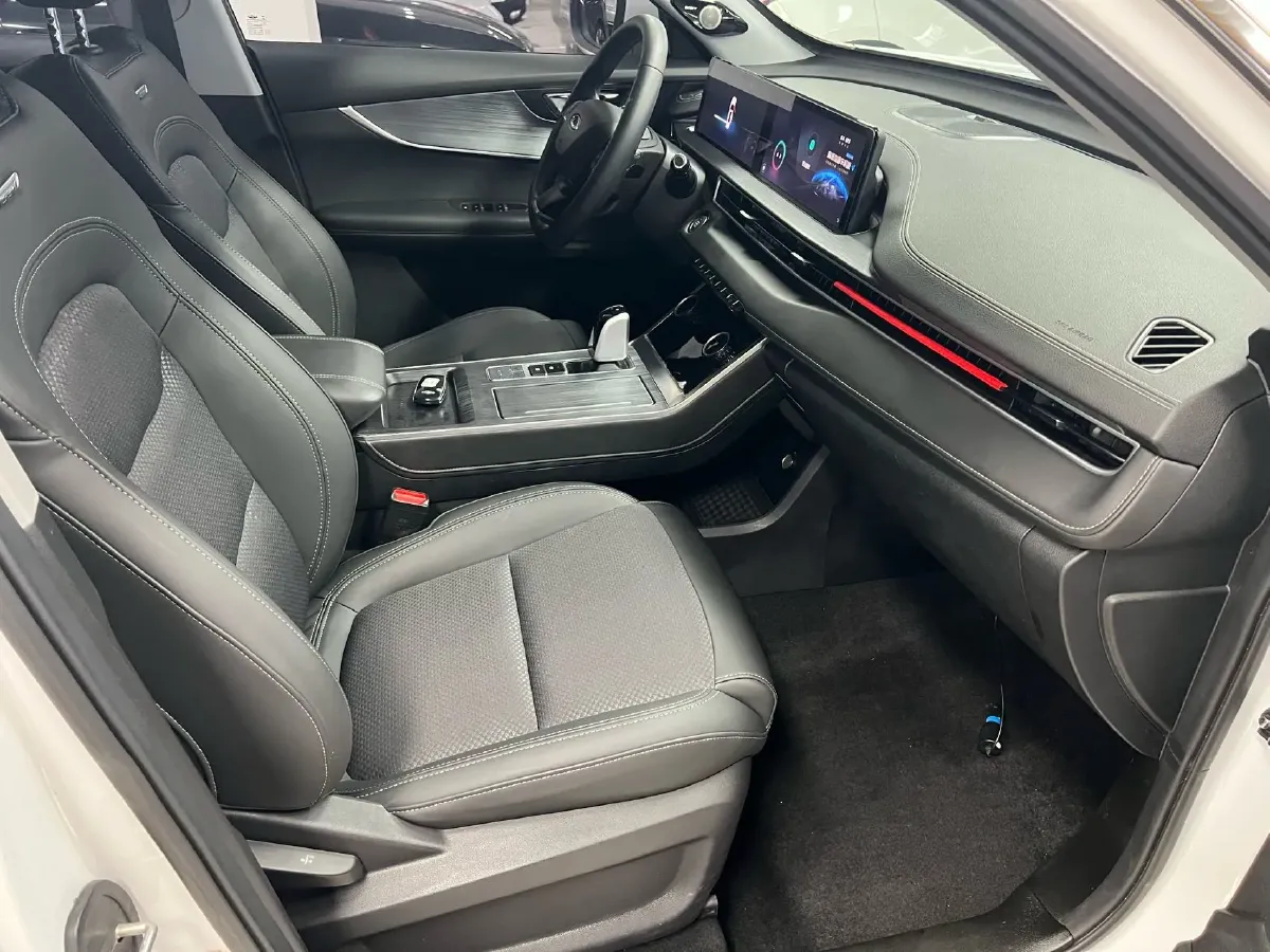 2021 Chery Tiggo 7 Plus 1.5T 156HP L4 CVT,autocango,china used car exporter,china ev exporter,chinese used car exporter,chinese used ev exporter