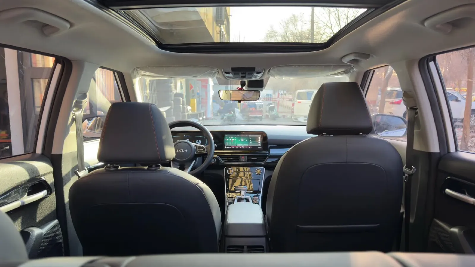 2023 Kia Seltos 1.5L 115HP L4 CVT,autocango,china used car exporter,china ev exporter,chinese used car exporter,chinese used ev exporter