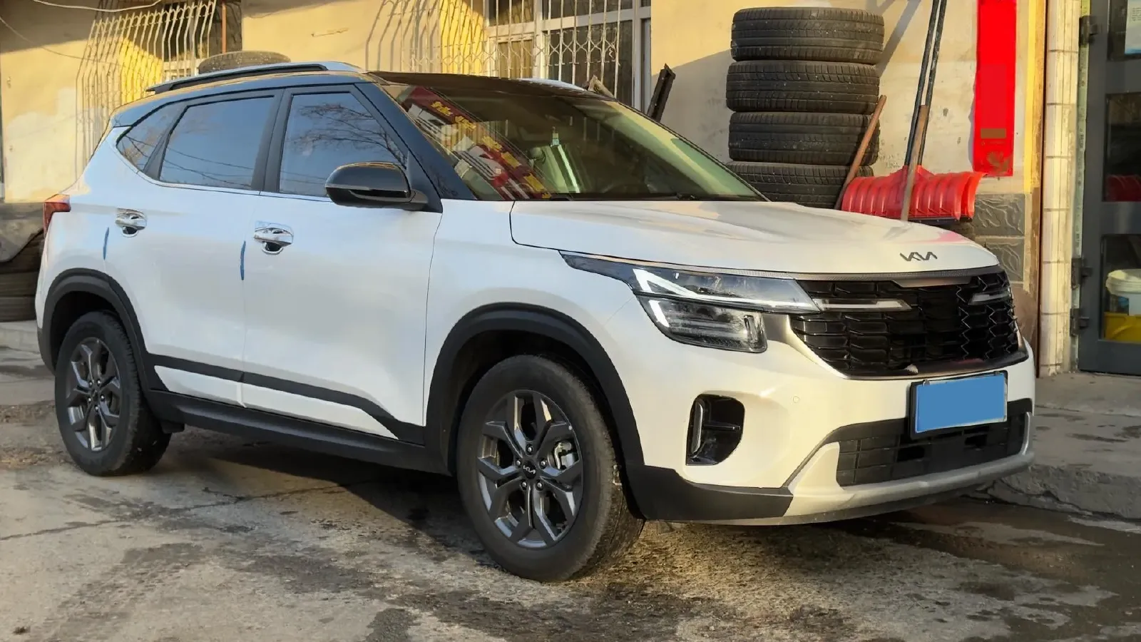 2023 Kia Seltos 1.5L 115HP L4 CVT,autocango,china used car exporter,china ev exporter,chinese used car exporter,chinese used ev exporter