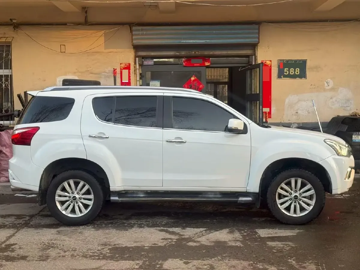 2020 Isuzu Mu-X 1.9T 166HP L4 6AT,autocango,china used car exporter,china ev exporter,chinese used car exporter,chinese used ev exporter