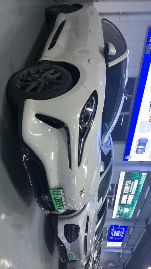 2025 IM LS6 BEV 83KWH,autocango,china used car exporter,china ev exporter,chinese used car exporter,chinese used ev exporter