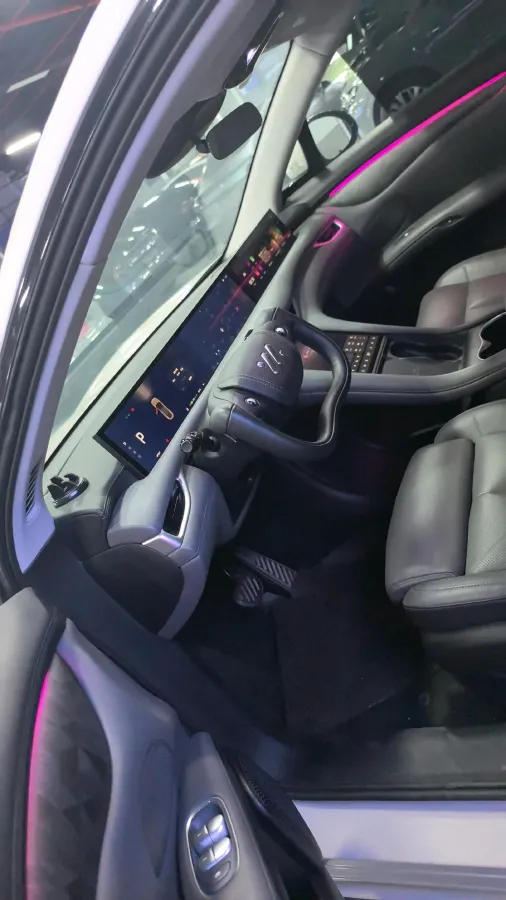 2025 IM LS6 BEV 83KWH,autocango,china used car exporter,china ev exporter,chinese used car exporter,chinese used ev exporter