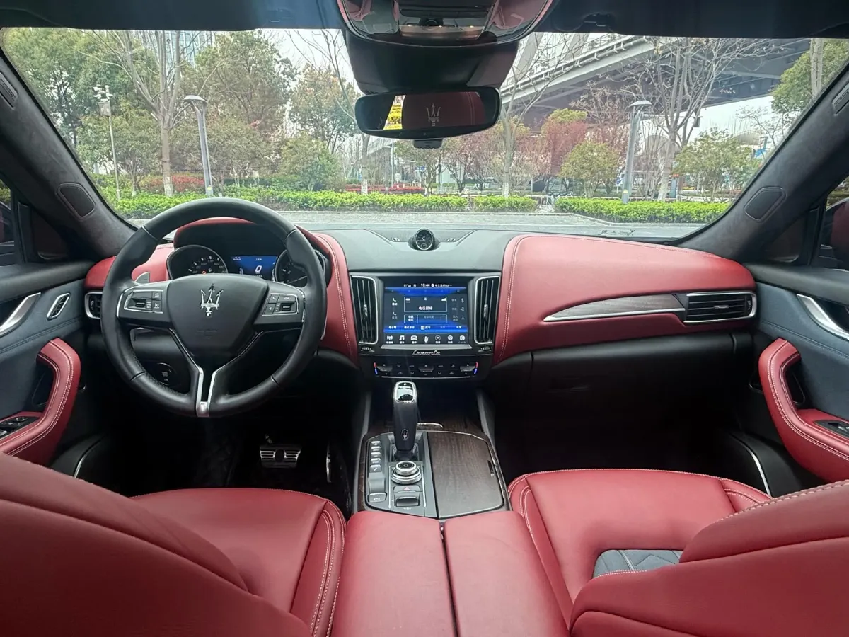 2019 Maserati Levante 3.0T 350HP V6 8AT,autocango,china used car exporter,china ev exporter,chinese used car exporter,chinese used ev exporter