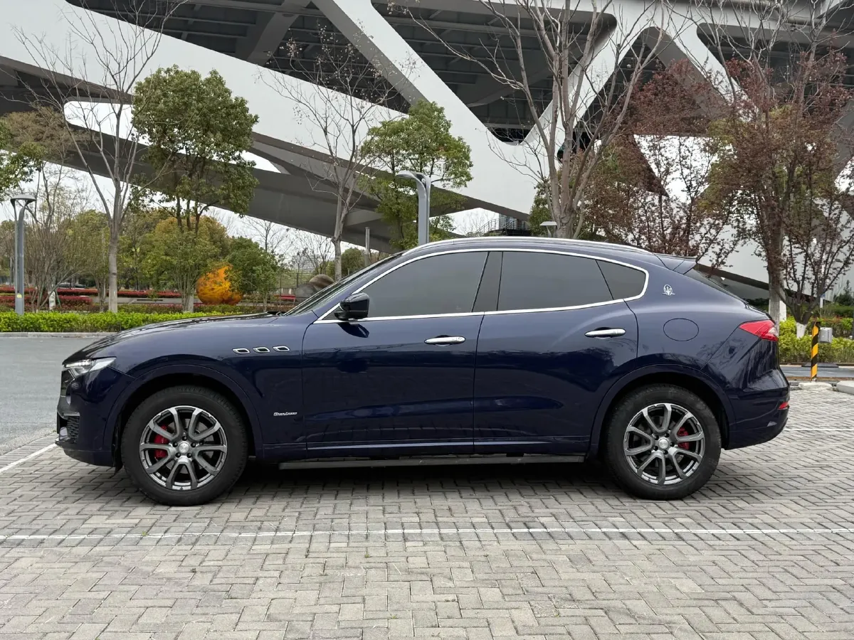 2019 Maserati Levante 3.0T 350HP V6 8AT,autocango,china used car exporter,china ev exporter,chinese used car exporter,chinese used ev exporter