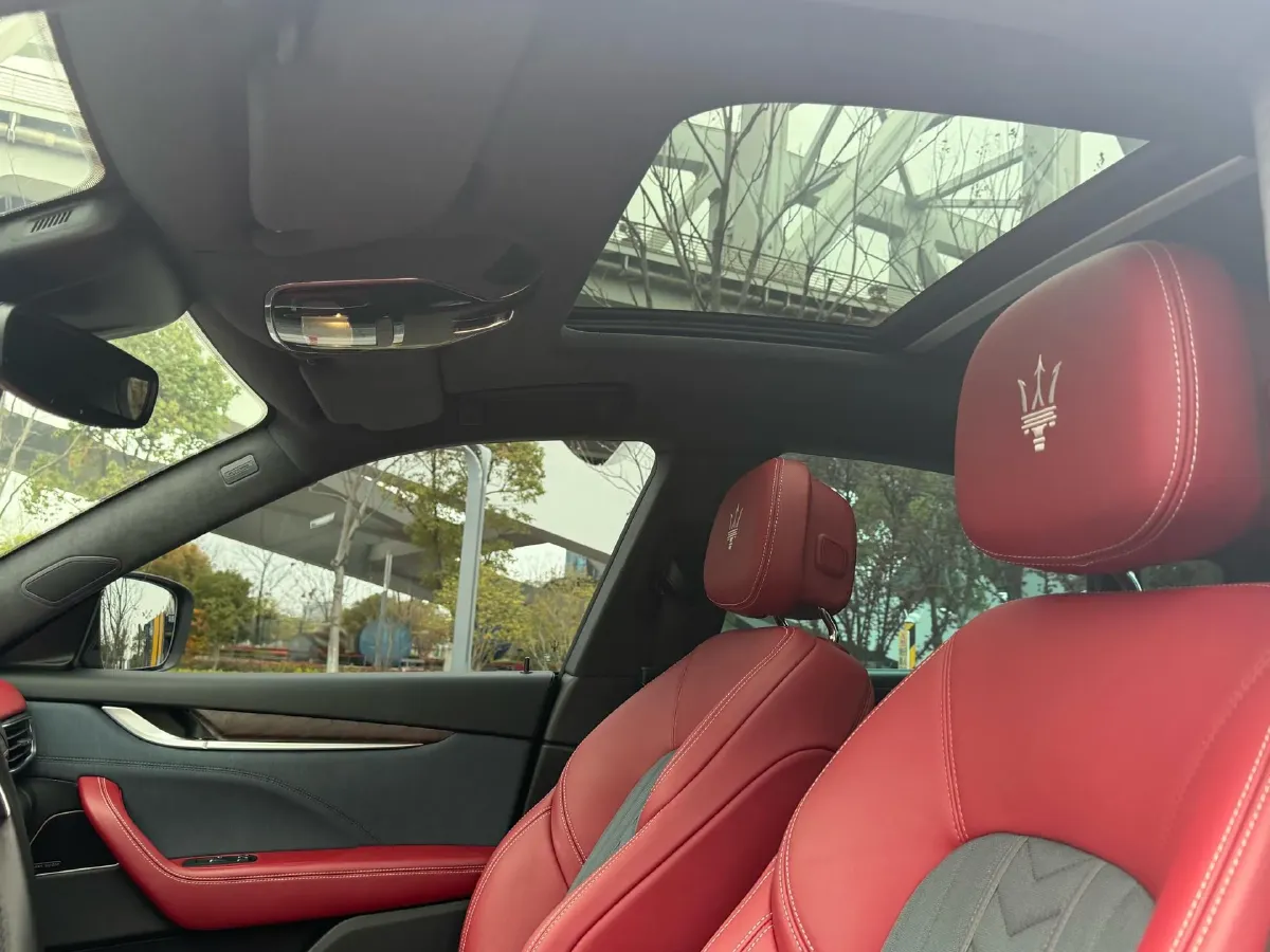 2019 Maserati Levante 3.0T 350HP V6 8AT,autocango,china used car exporter,china ev exporter,chinese used car exporter,chinese used ev exporter