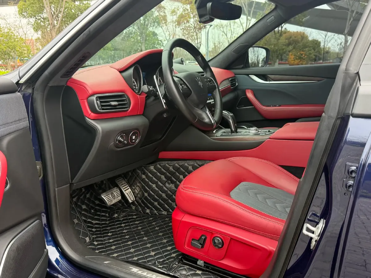 2019 Maserati Levante 3.0T 350HP V6 8AT,autocango,china used car exporter,china ev exporter,chinese used car exporter,chinese used ev exporter