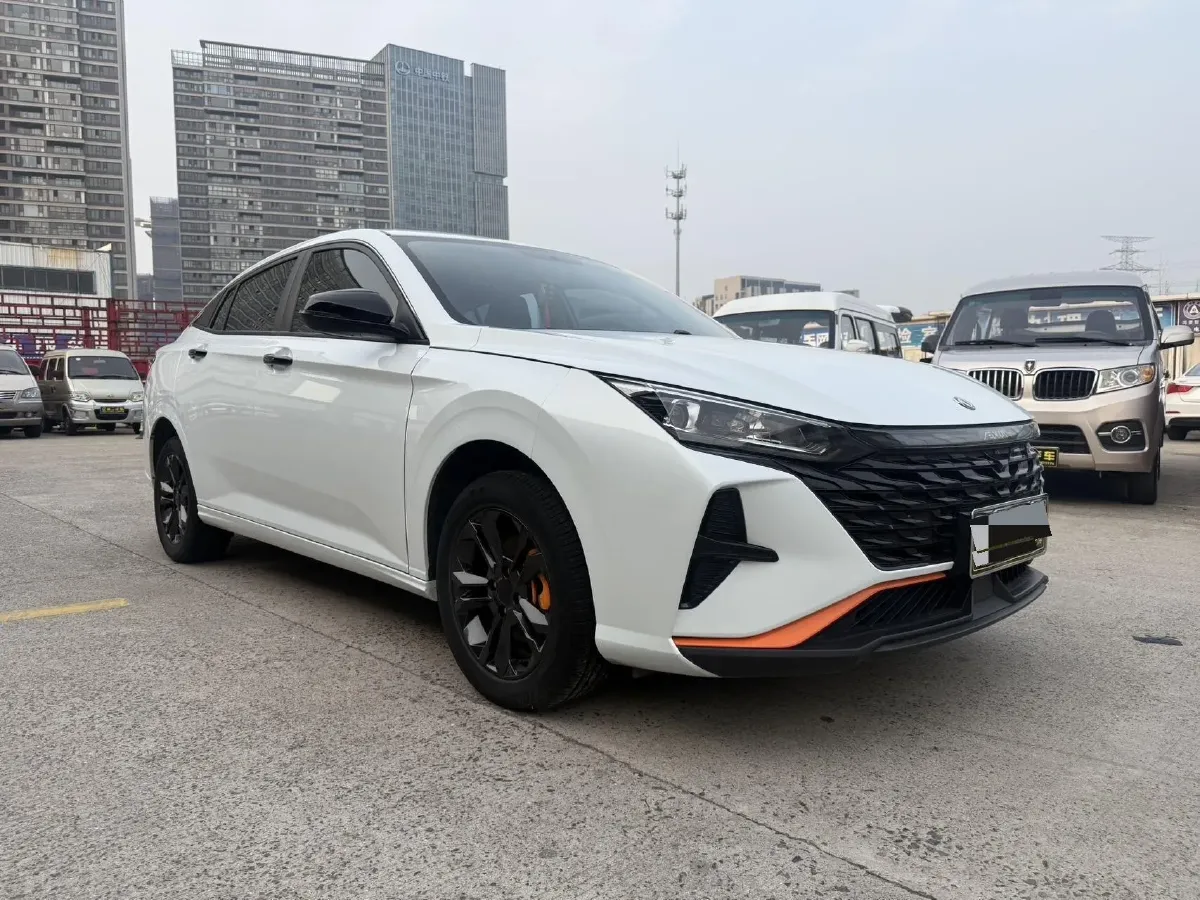 2023 DongFeng Aeolus YiXuan 1.5L 125HP L4 6DCT,autocango,china used car exporter,china ev exporter,chinese used car exporter,chinese used ev exporter