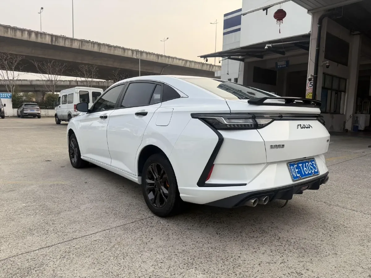2023 DongFeng Aeolus YiXuan 1.5L 125HP L4 6DCT,autocango,china used car exporter,china ev exporter,chinese used car exporter,chinese used ev exporter