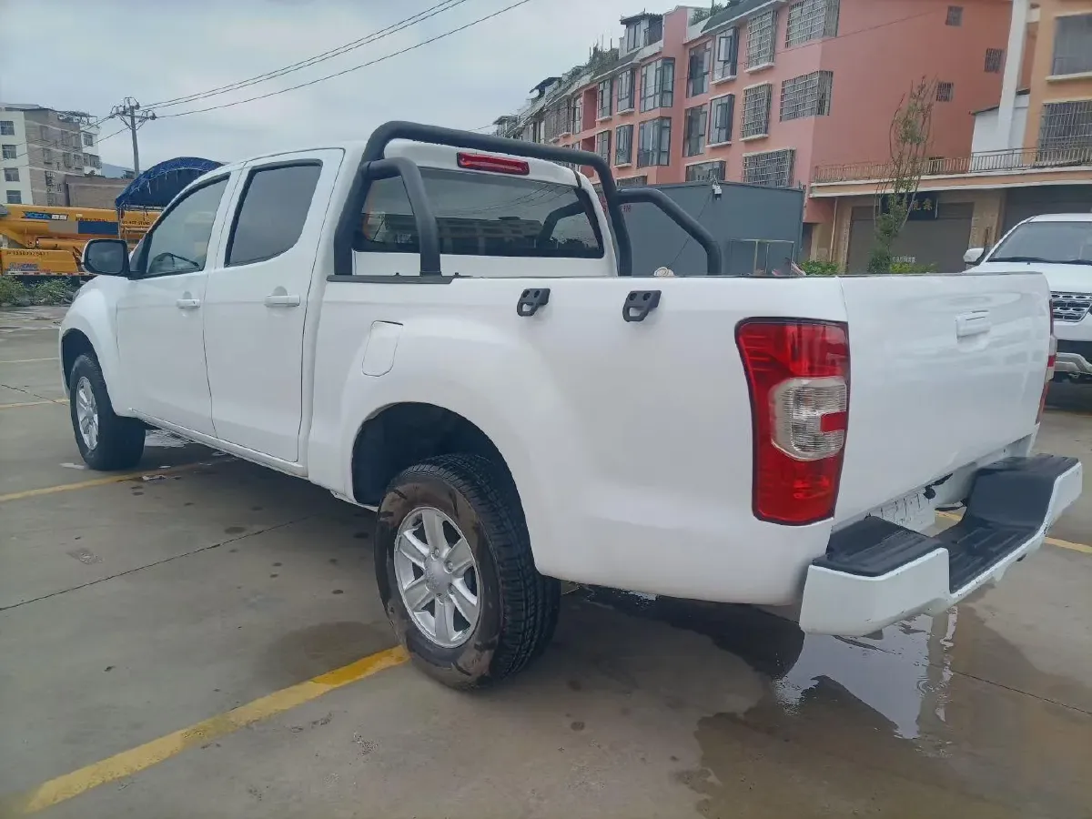 2024 Isuzu Jim 2.8T 120HP L4 5MT,autocango,china used car exporter,china ev exporter,chinese used car exporter,chinese used ev exporter