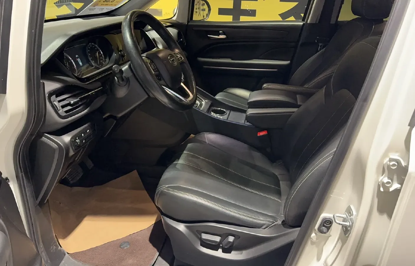 2021 GAC Trumpchi M6 1.5T 169HP L4 7DCT,autocango,china used car exporter,china ev exporter,chinese used car exporter,chinese used ev exporter