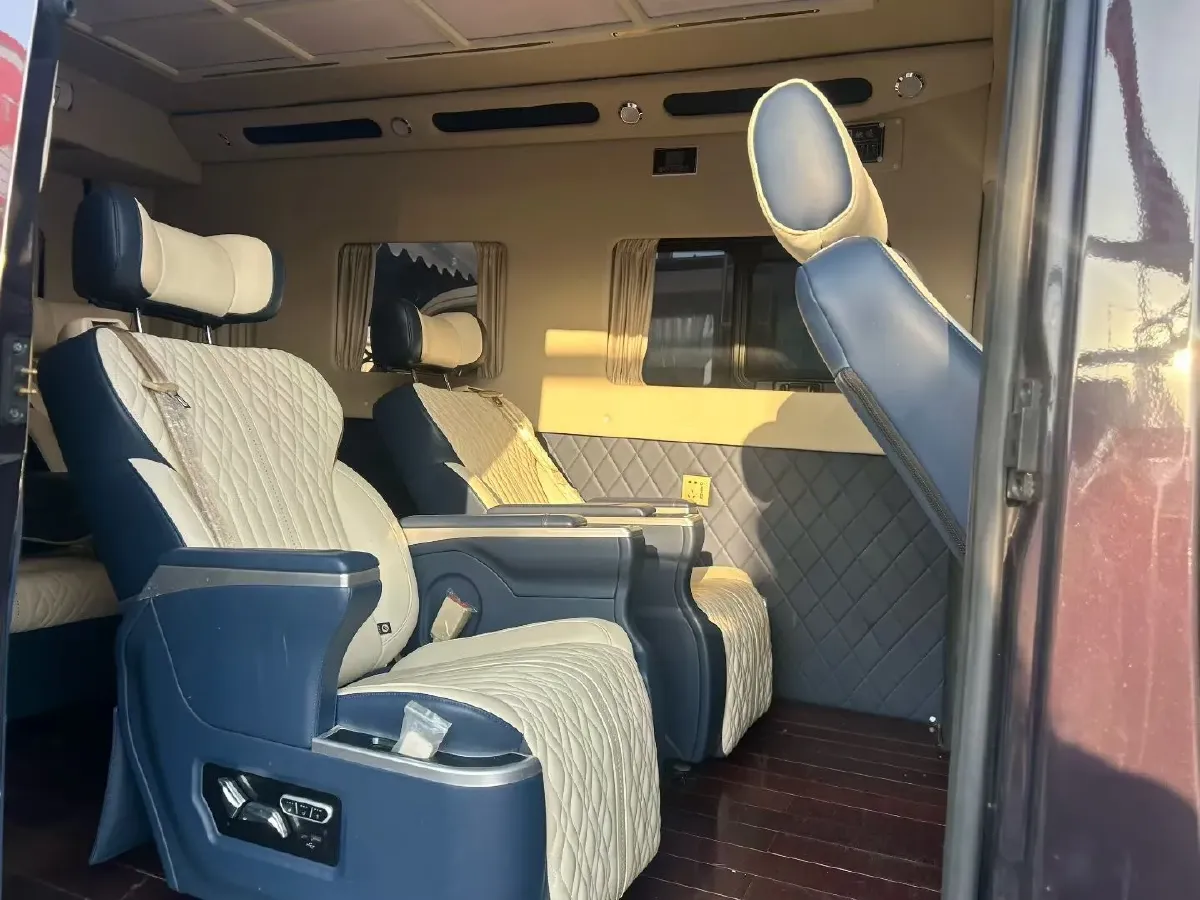 2023 MAXUS XinTu V70 2.0T 125HP L4 6MT,autocango,china used car exporter,china ev exporter,chinese used car exporter,chinese used ev exporter