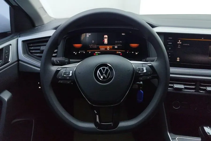 2023 Volkswagen Polo 1.5L 110HP L4 6AT,autocango,china used car exporter,china ev exporter,chinese used car exporter,chinese used ev exporter