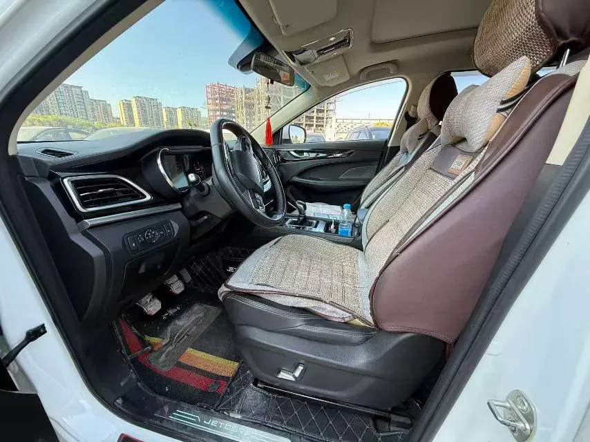 2019 Jetour X90 1.5T 147HP L4 6MT,autocango,china used car exporter,china ev exporter,chinese used car exporter,chinese used ev exporter