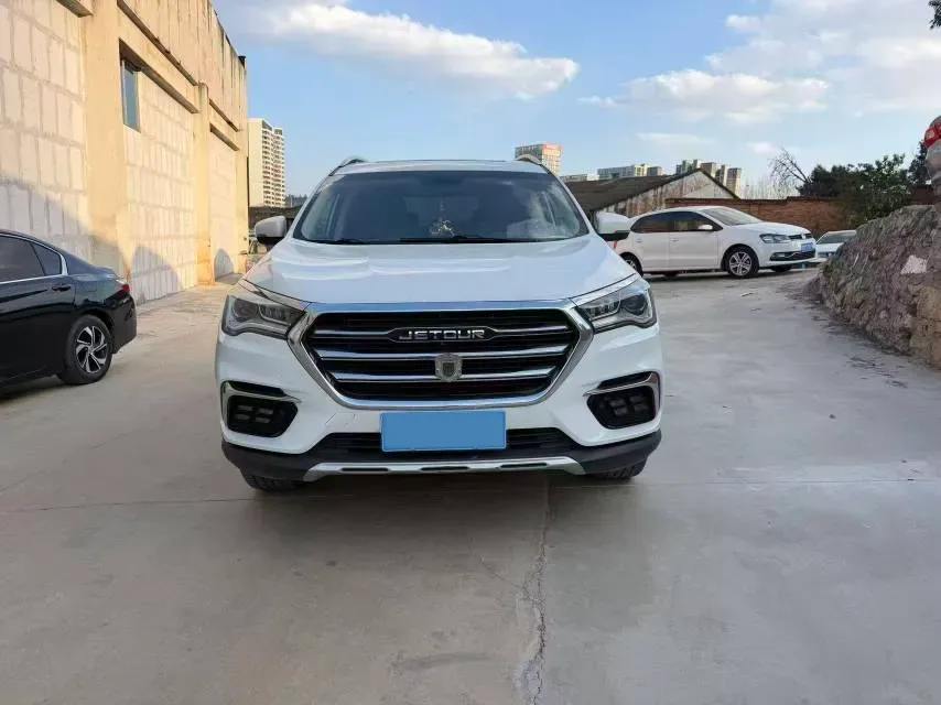 2019 Jetour X90 1.5T 147HP L4 6MT,autocango,china used car exporter,china ev exporter,chinese used car exporter,chinese used ev exporter