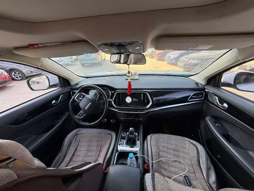 2019 Jetour X90 1.5T 147HP L4 6MT,autocango,china used car exporter,china ev exporter,chinese used car exporter,chinese used ev exporter