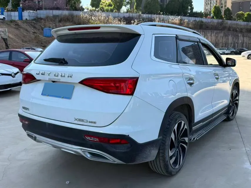 2019 Jetour X90 1.5T 147HP L4 6MT,autocango,china used car exporter,china ev exporter,chinese used car exporter,chinese used ev exporter