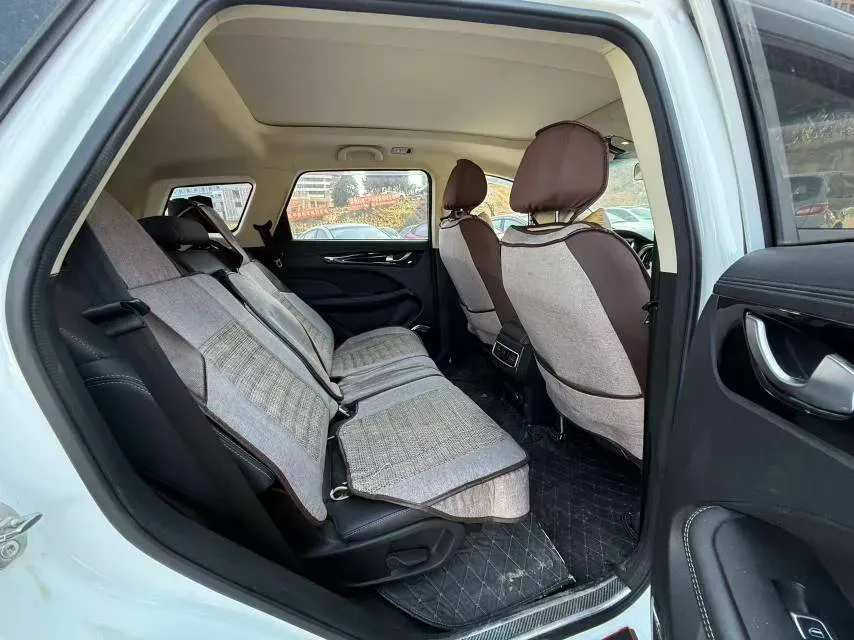 2019 Jetour X90 1.5T 147HP L4 6MT,autocango,china used car exporter,china ev exporter,chinese used car exporter,chinese used ev exporter