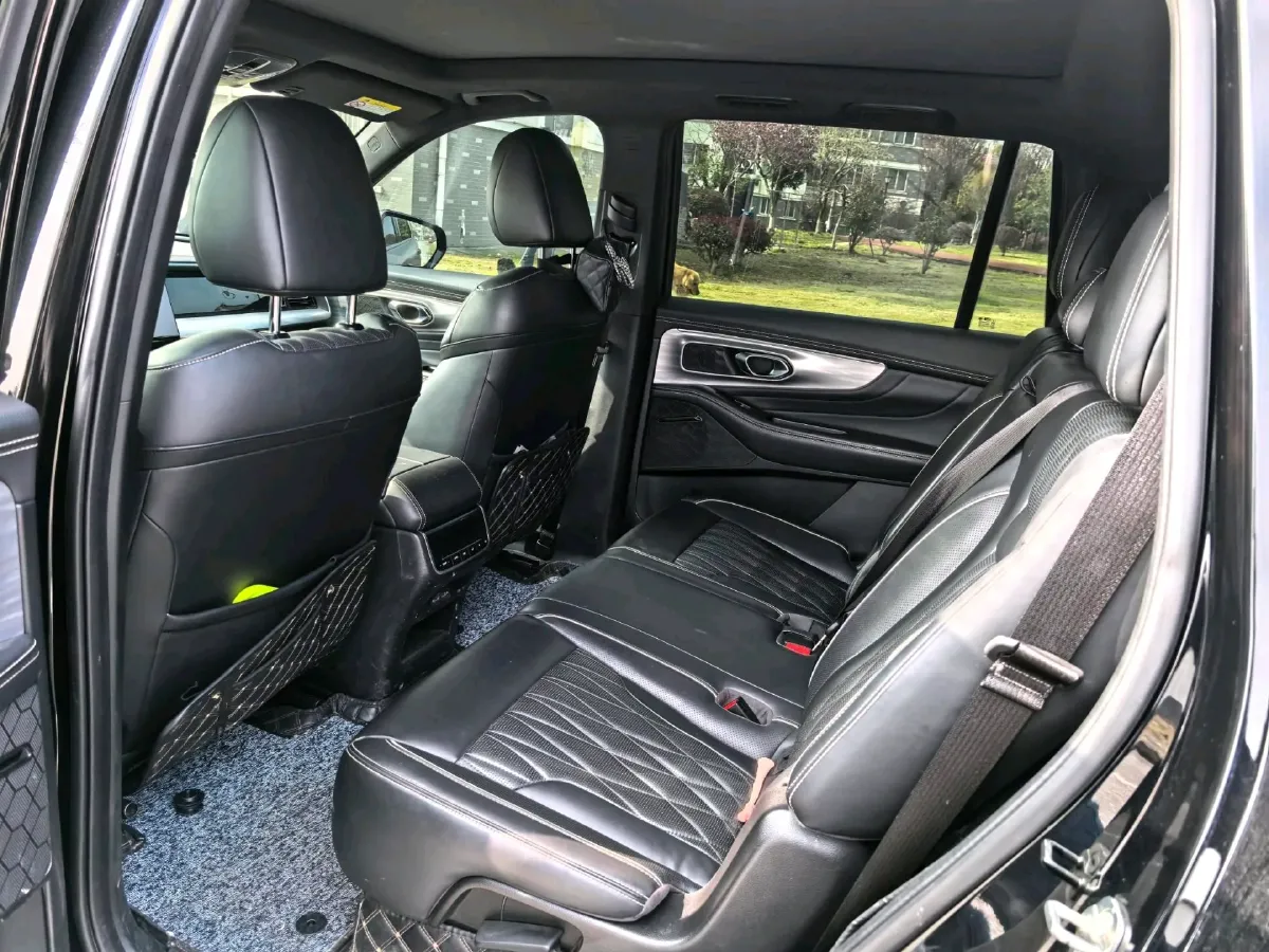 2022 GAC Trumpchi GS8 2.0T 252HP L4 8AT,autocango,china used car exporter,china ev exporter,chinese used car exporter,chinese used ev exporter